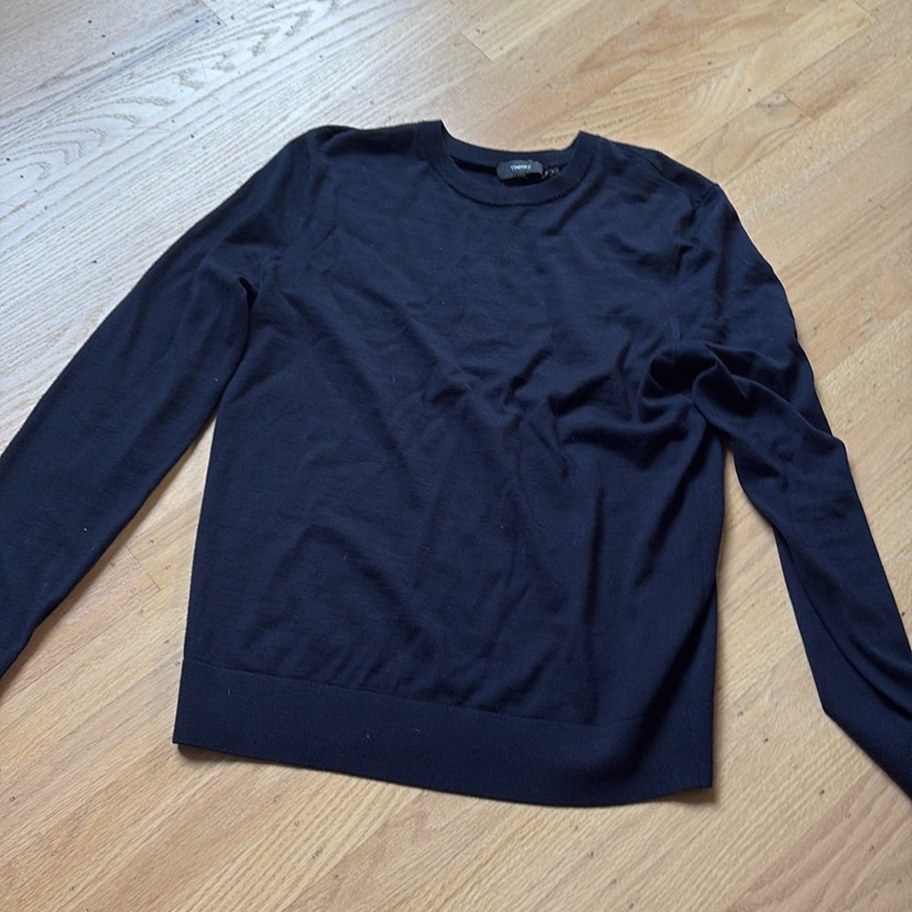 Theory navy sweater men’s